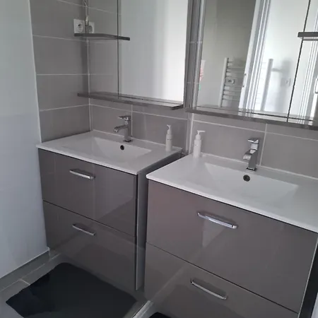 O Bon Cru, Meuble De Tourisme * Archiac